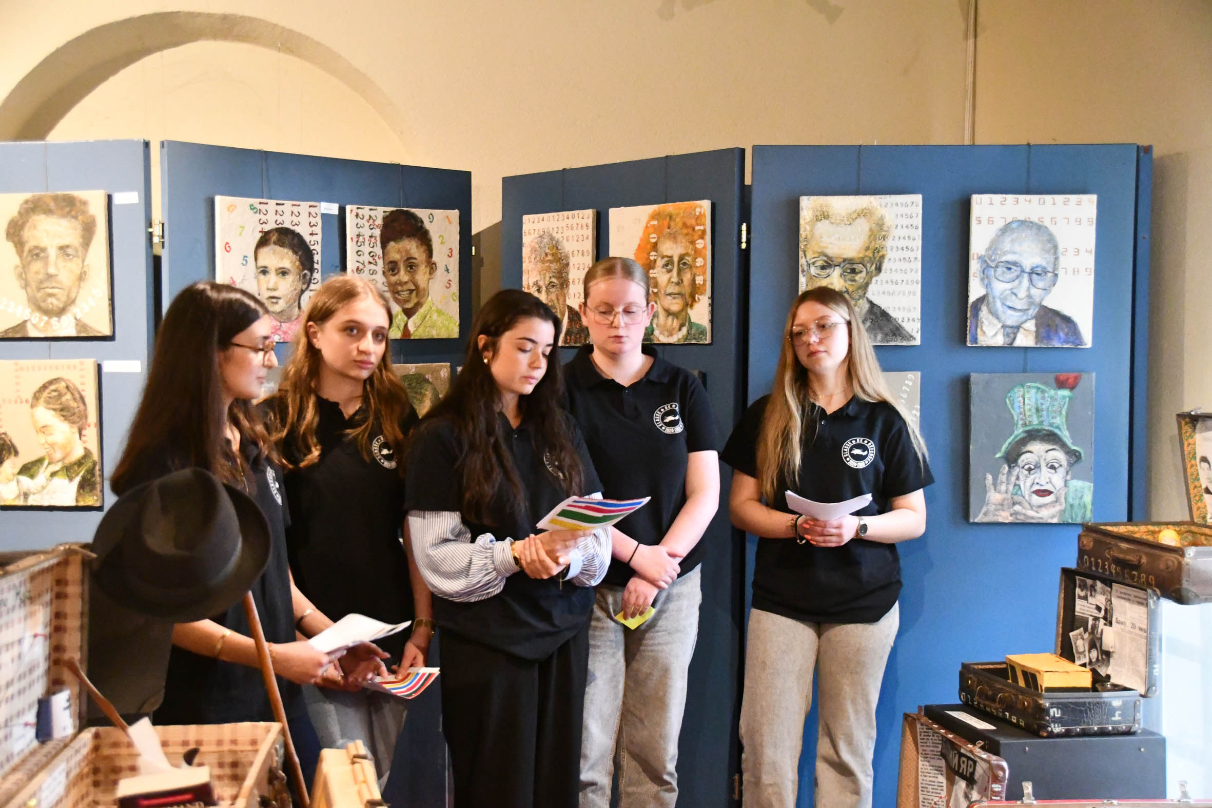 Présentation des élèves dans l'exposition au musée judeo alsacien de Bouxwiller